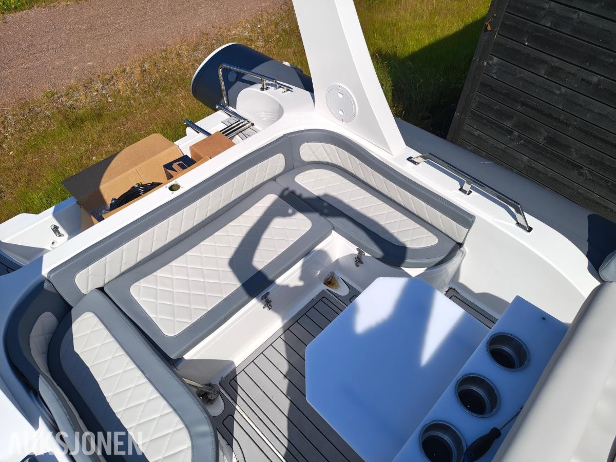 2026 NY - XL RIB båt 26 fot med mye utstyr